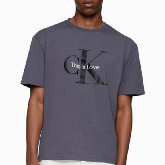 Calvin Klein Pride Relaxed Fit Monogram Logo T-Shirt‎ Love is Love Crewneck - Picture 2 of 5